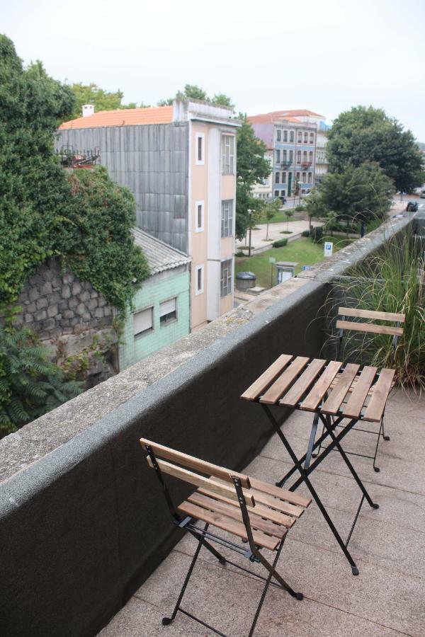 Book House Hotel Porto Bagian luar foto