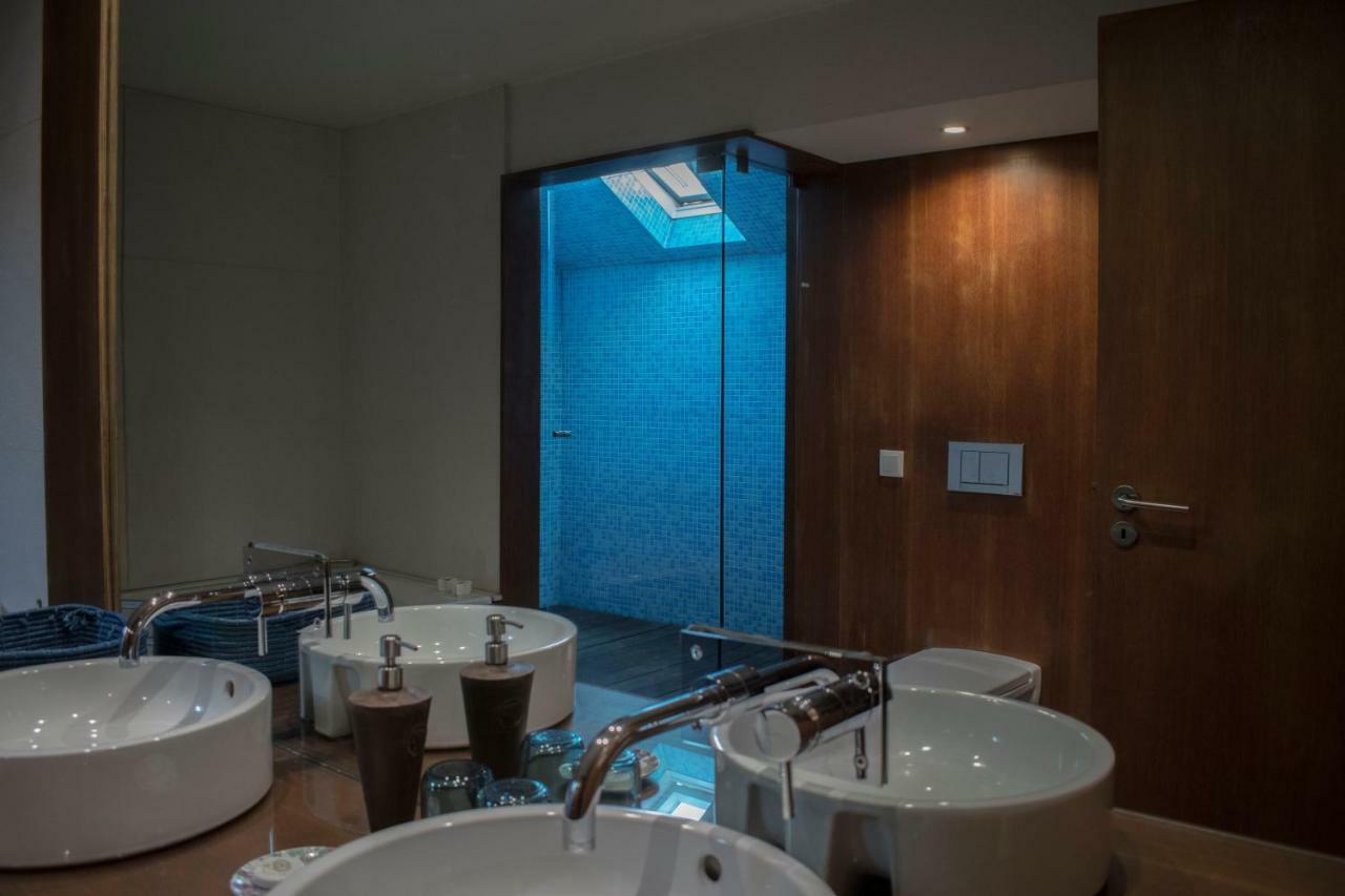 Book House Hotel Porto Bagian luar foto