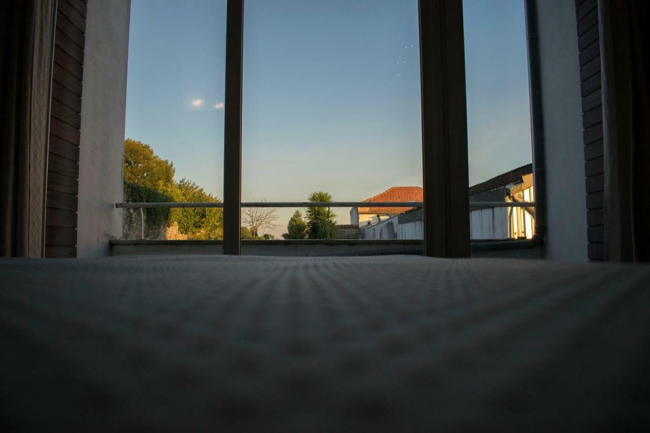 Book House Hotel Porto Bagian luar foto